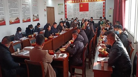 蒙城縣城關街道召開2月份四送一服宣講會
