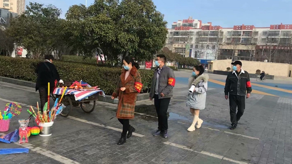 蒙城縣城關(guān)街道御園社區(qū)禁放孔明燈宣傳活動(dòng)(圖1) 蒙城縣城關(guān)街道御園社區(qū)禁放孔明燈宣傳活動(dòng)(圖1)