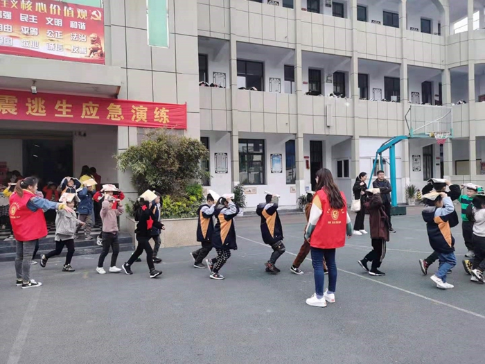 蒙城縣富園社區(qū)：防震應急演練，提高應變能力(圖1)